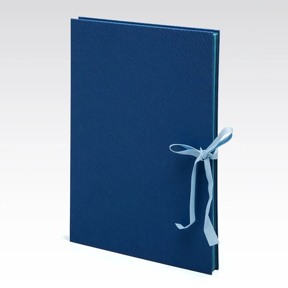 Carpeta multicolor con bordes reforzados y cierre con cinta Fabriano 35x24,5cm