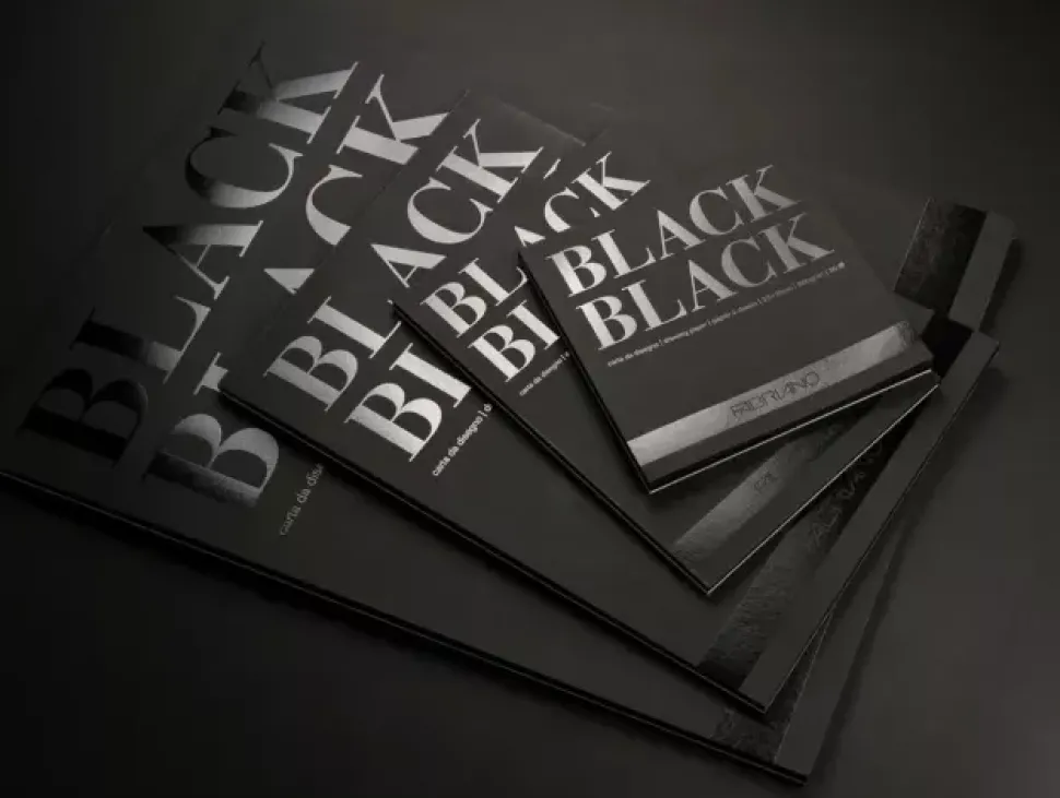 Cartulina Black Black Fabriano 50x70cm 680g/m²
