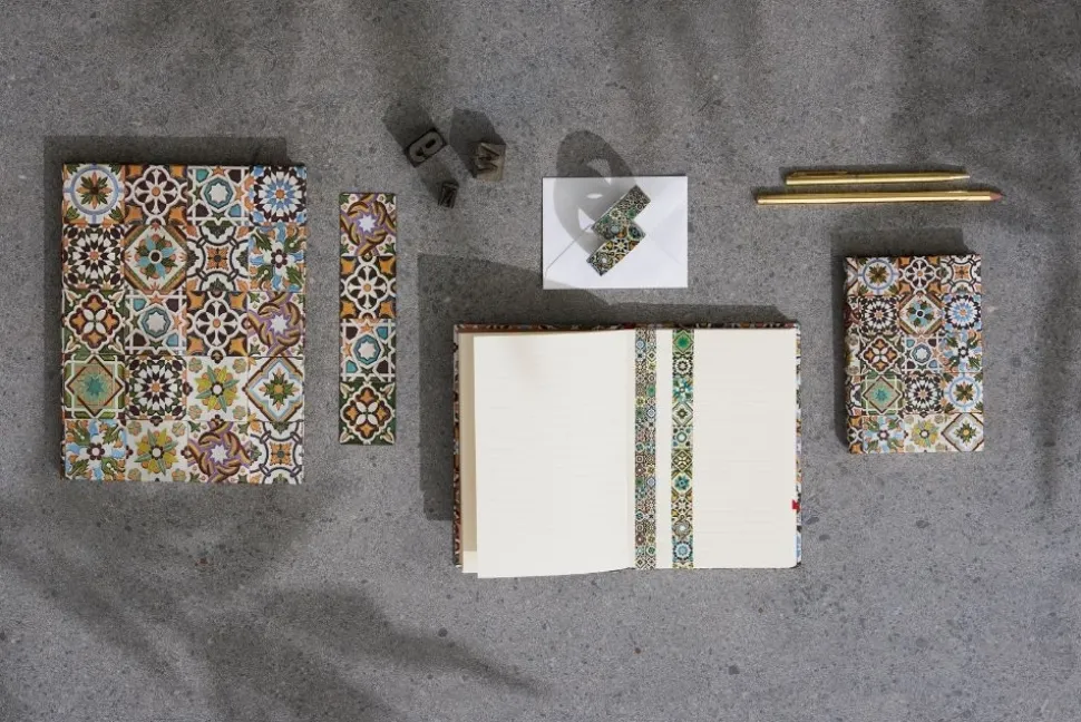 Cuaderno de tapa dura Midi punteado Oporto Paperblanks 13,5x21cm 120g/m²