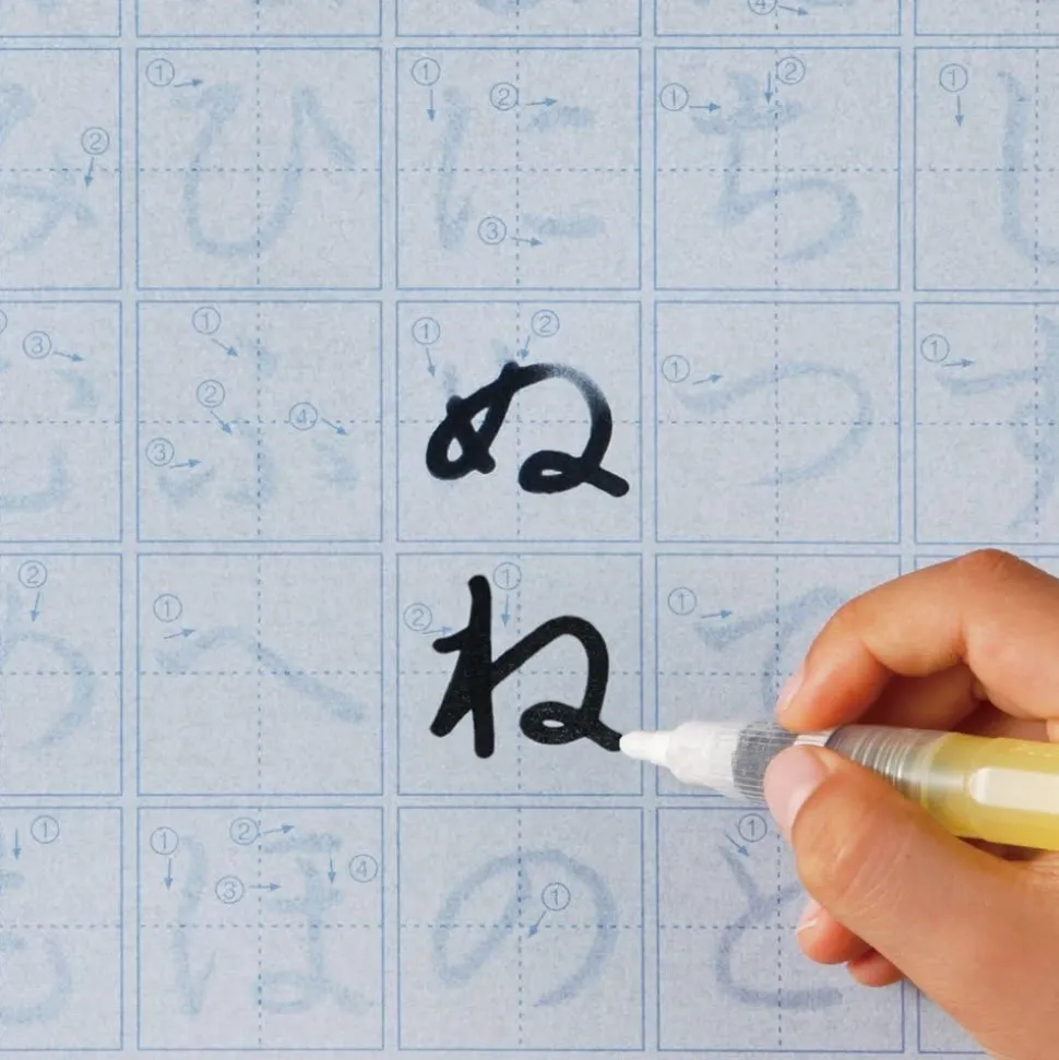 Set 2 papeles japoneses para caligrafía al agua Hiragana y rotulador Kuretake 24x34cm